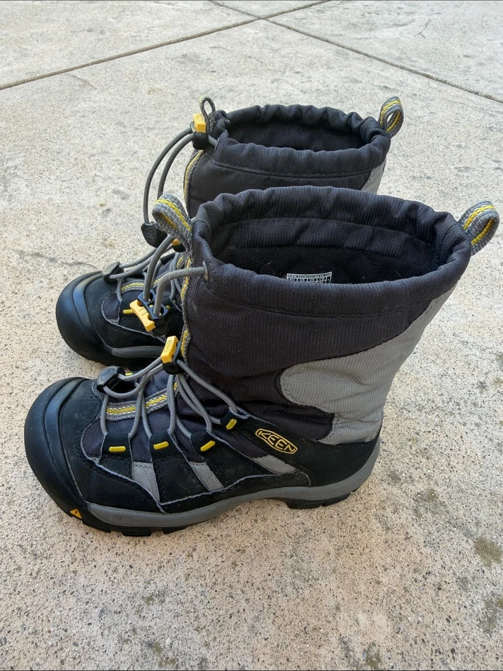 KEEN Unisex Kids Winterport Neo Boot Waterproof Black/Grey/Yellow Size 1
